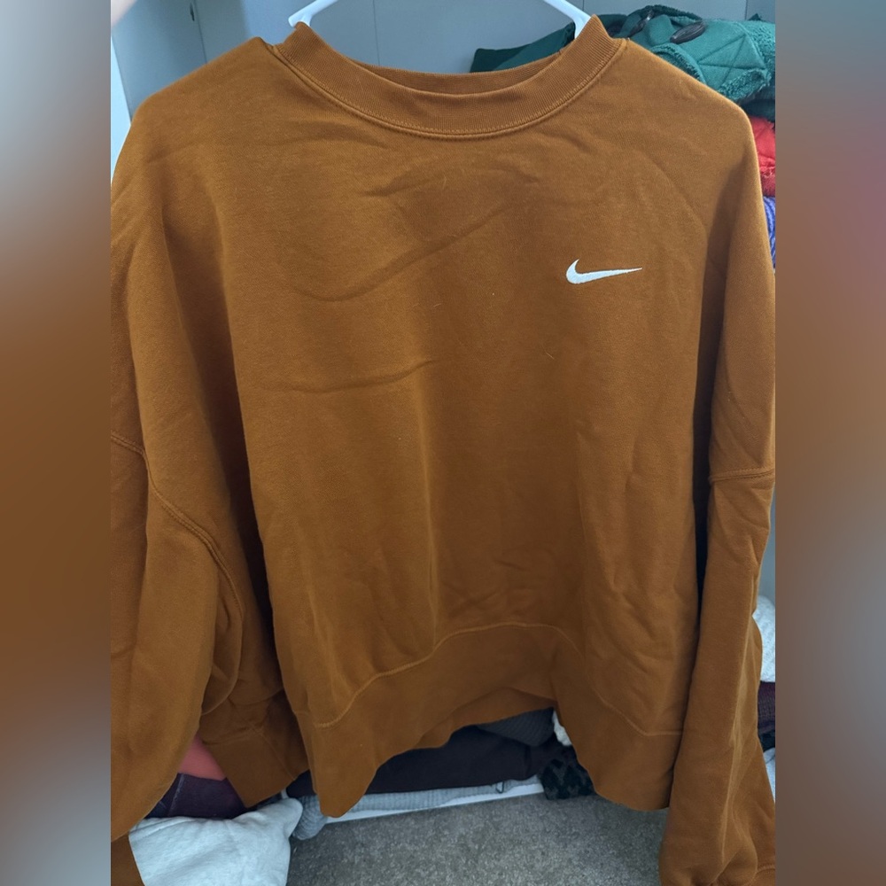 Nike Chestnut Crewneck Sweatshirt - Picture 2 of 4